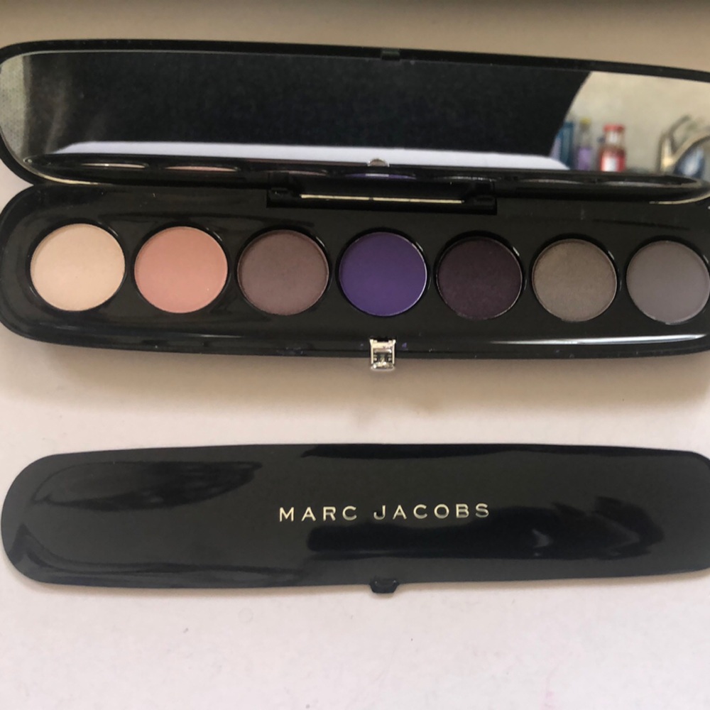 Marc Jacobs Eye-Conic Multi-Finish Eyeshadow Palette - Purple and Neutral Shades